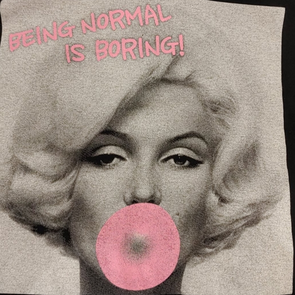 Gildan Other - Marilyn Monroe graphic tee sz L